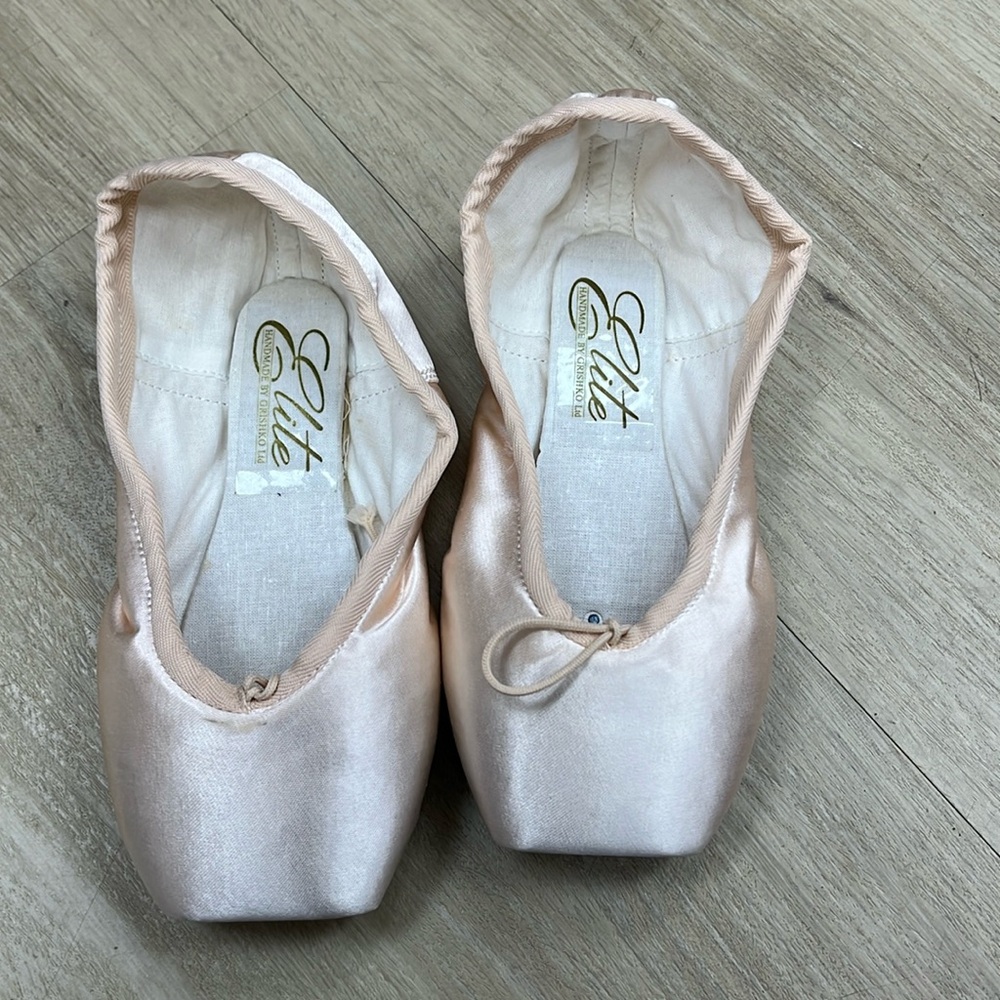 Nikolay Elite